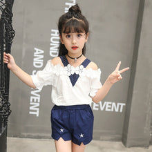 Load image into Gallery viewer, Vest + Floral Pants 2PCS Costumes
