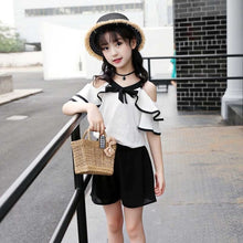 Load image into Gallery viewer, Vest + Floral Pants 2PCS Costumes
