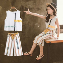 Load image into Gallery viewer, Vest + Floral Pants 2PCS Costumes
